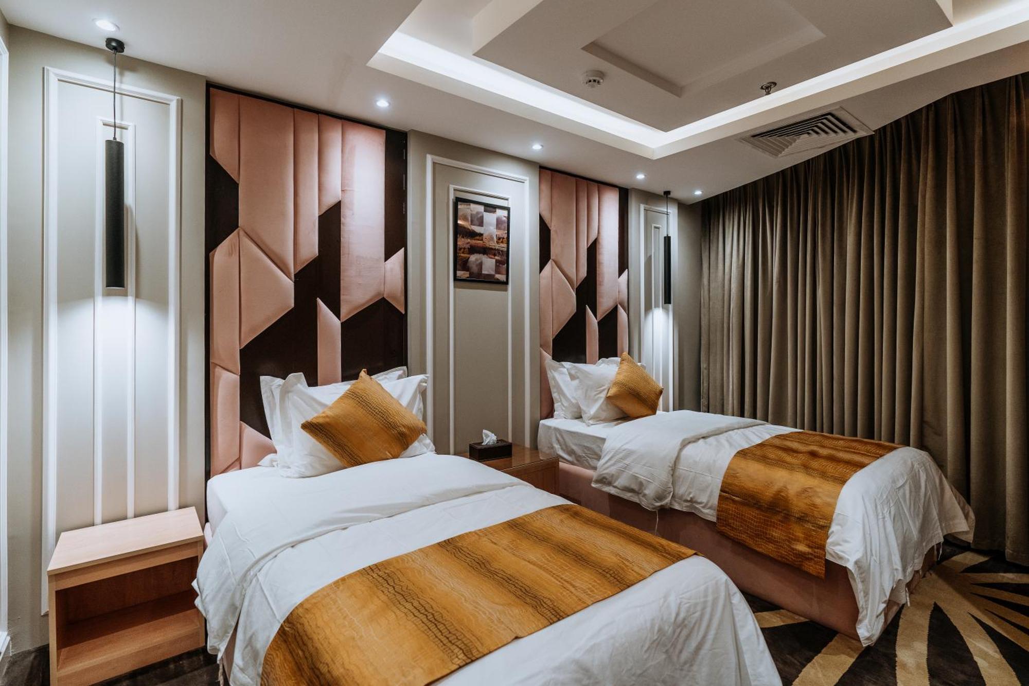 Lambert Aparthotel