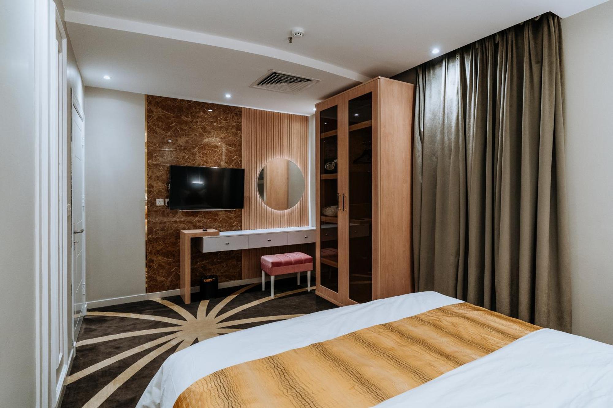 Aparthotel Lambert *